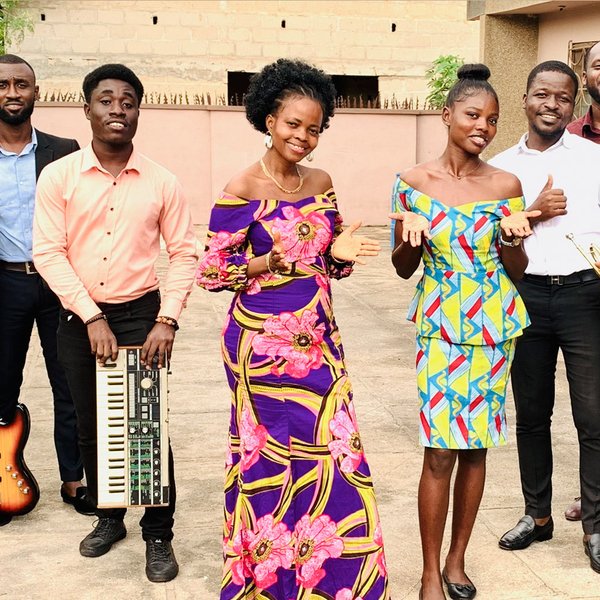 Banner-Florence-Adooni