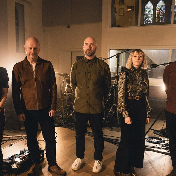 Banner-Lanterns-on-the-Lake