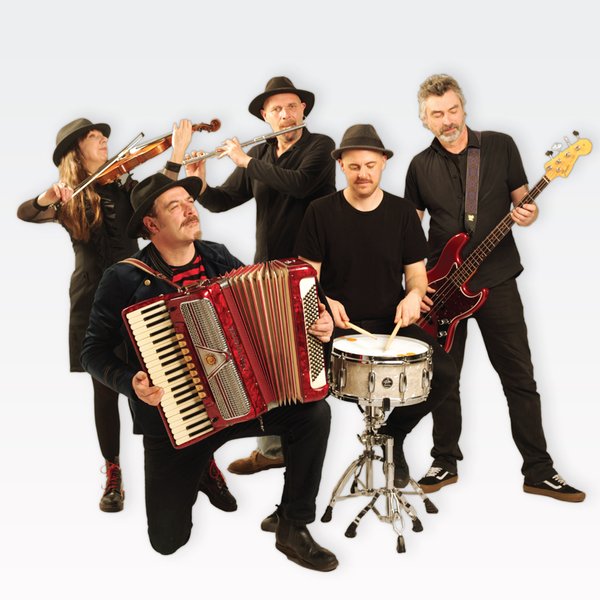 Banner-Mad-Dog-Mcrea