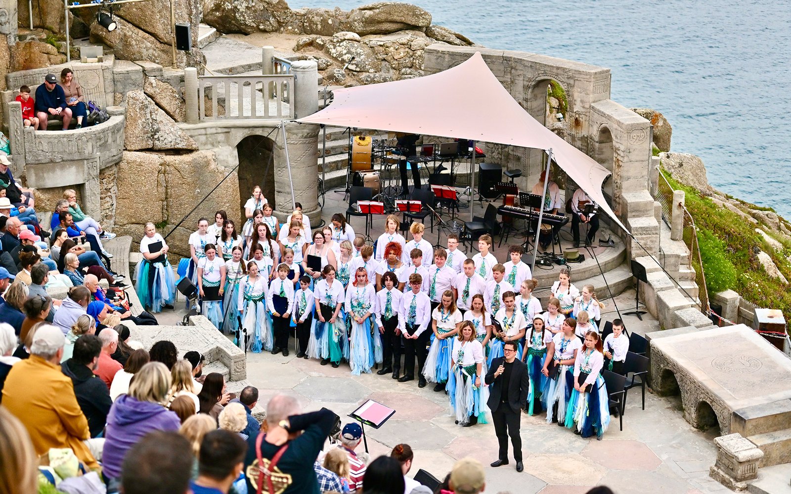 Five Beacons of Light - Sonoro & Cornwall Youth Choir