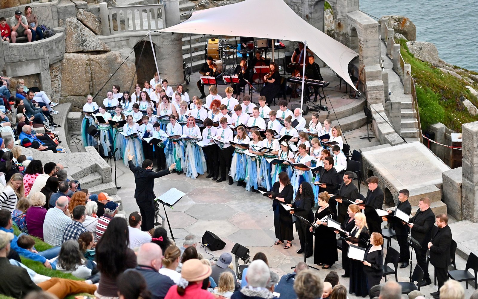 Five Beacons of Light - Sonoro & Cornwall Youth Choir