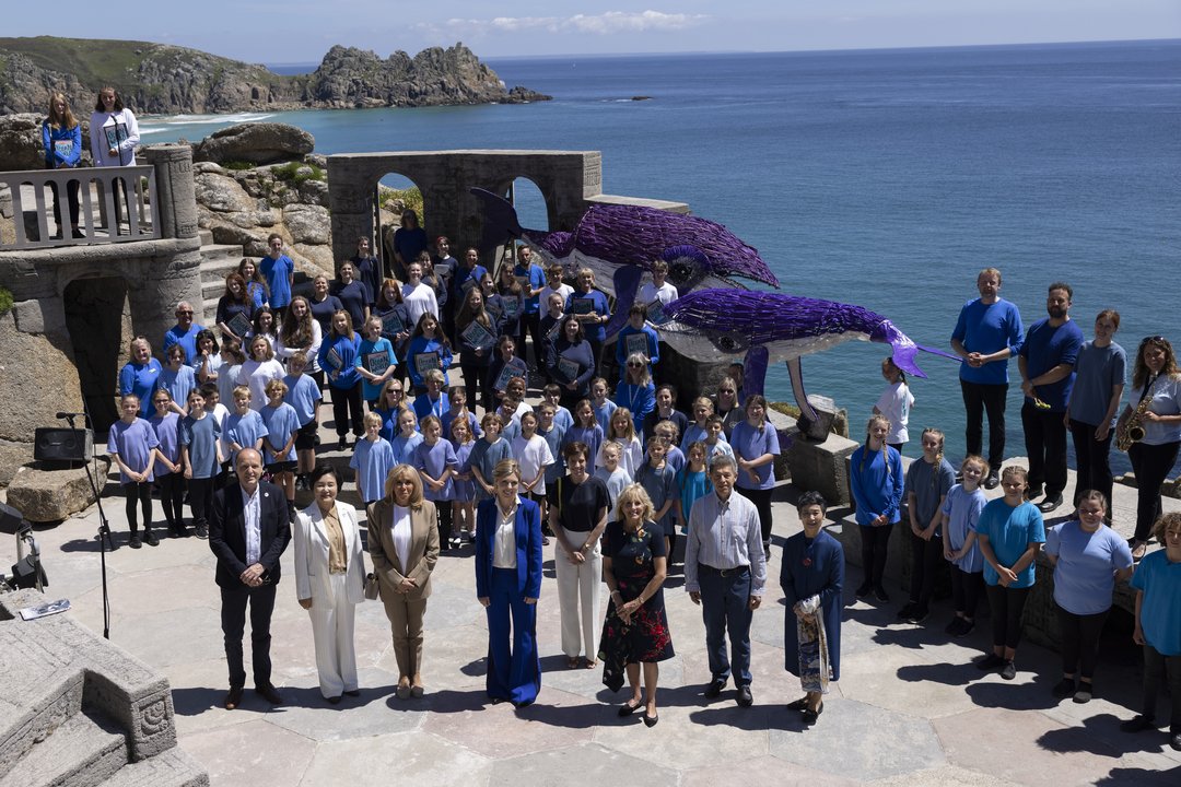 Partners of the G7 Leaders with the cast of Ocean World 2021