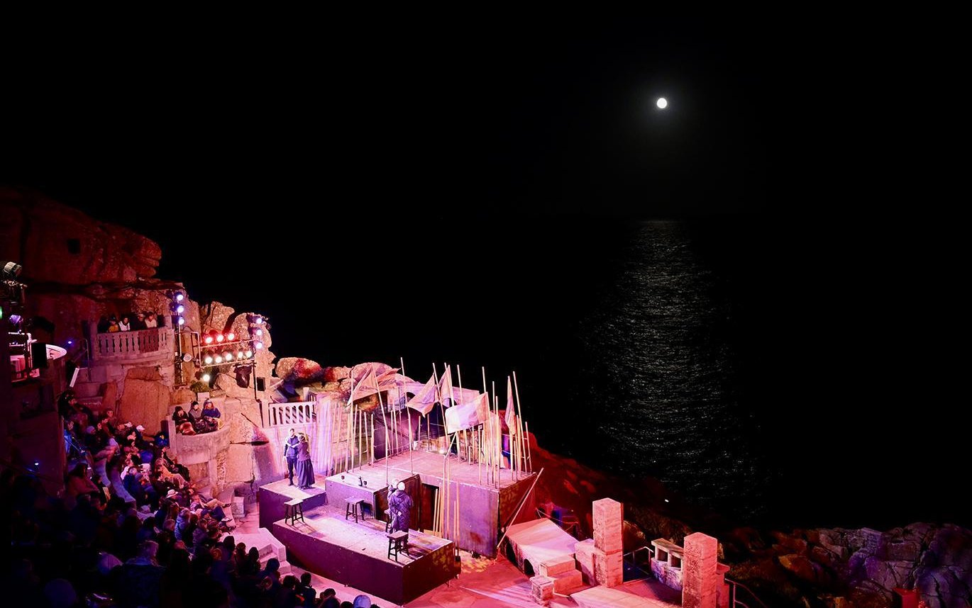 Macbeth - The Duke's Theatre Company