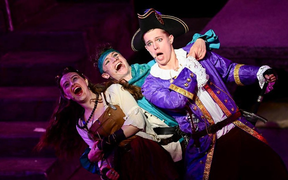 Cambridge University G&S Society in The Pirates of Penzance