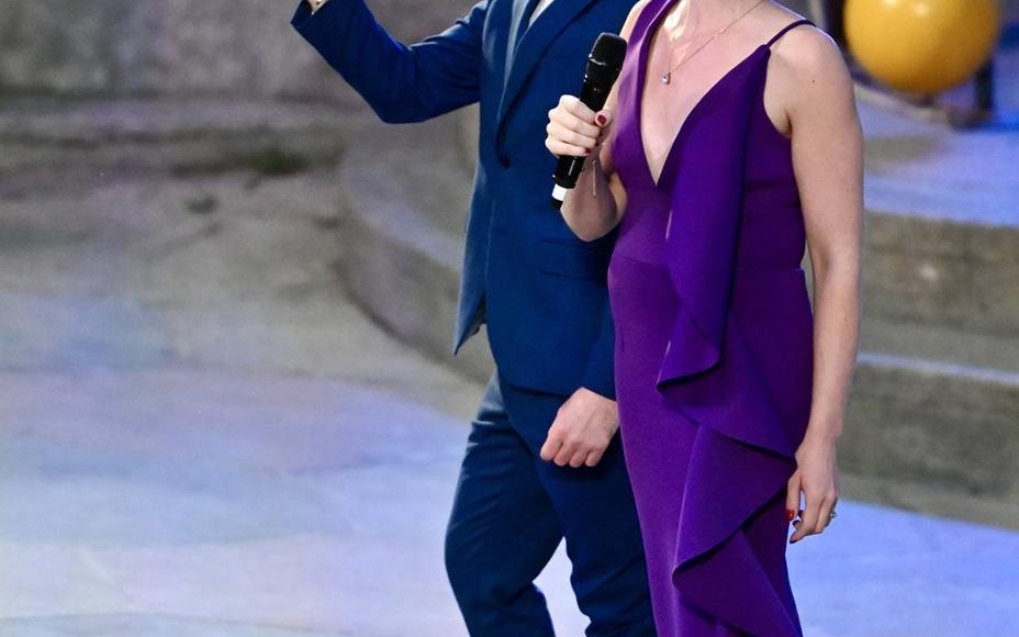 Show Tunes of the Sea